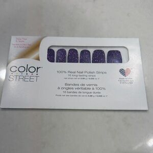 Color Street Sparkling Violet Nail Strips